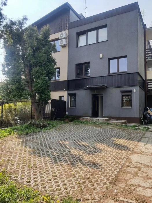 Noclegi pokoje kwatery ul krolowej jadwigi parking – zdjęcie 5