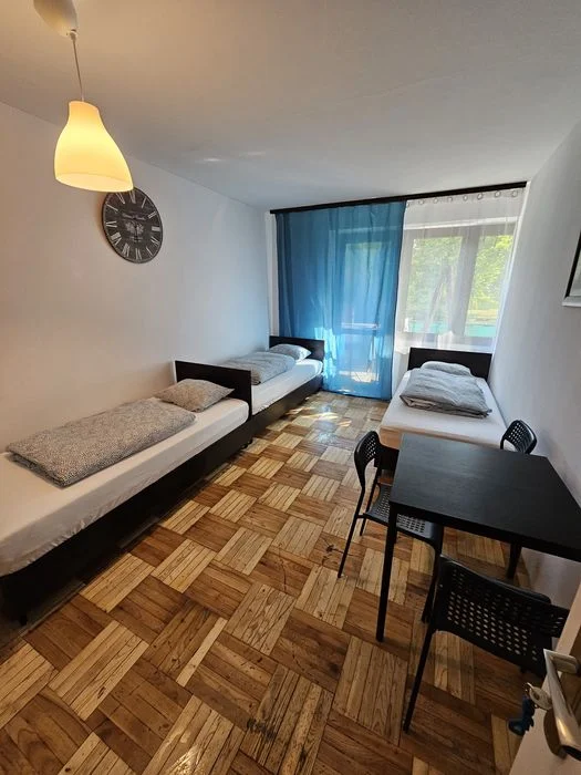 Noclegi KROLOWEJ JADWIGI parking zwierzyniec Kraków – zdjęcie 3