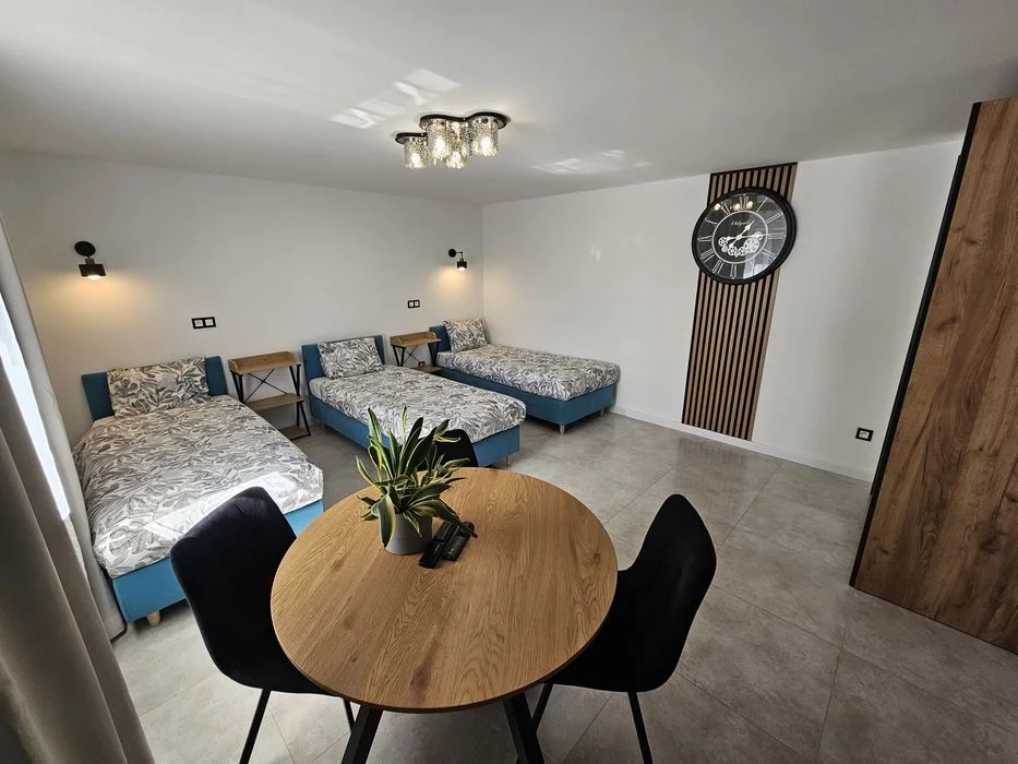 Apartament dwupokojowy 5 osobowy nad morzem 100 metrów do plaży Rewa – zdjęcie 3
