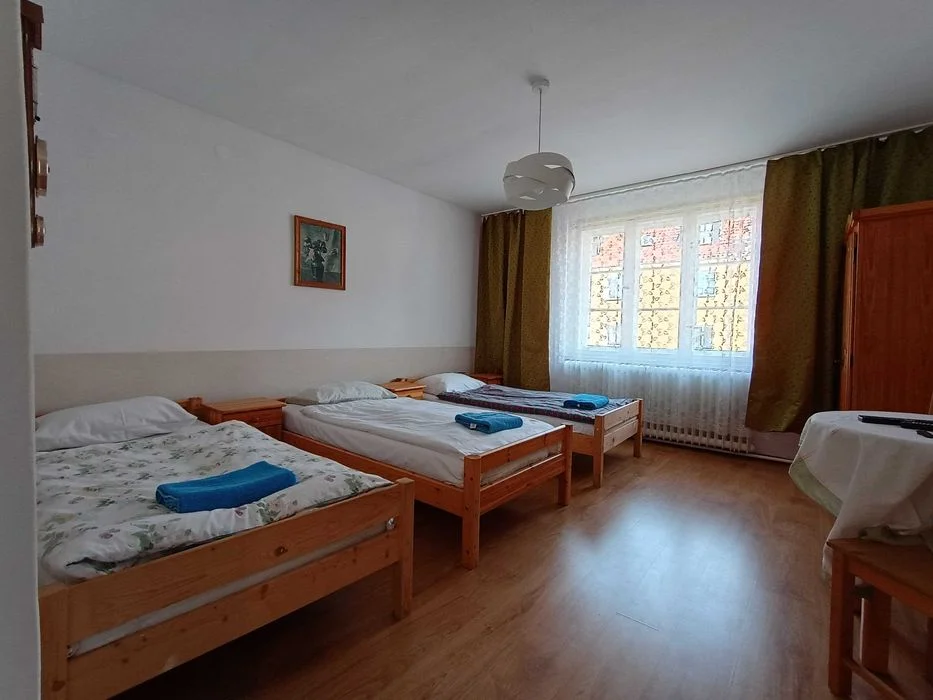 POKOJE PRACOWNICZE Jelenia Góra 25zł/os/dobę , faktura FV, noclegi dla firm – zdjęcie 2