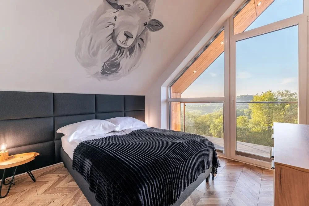 Noclegi Domki z prywatnym JACUZZI NA WYŁĄCZNOŚĆ całoroczne w centrum Soliny 4 sypialnie BIESZCZADY – zdjęcie 7