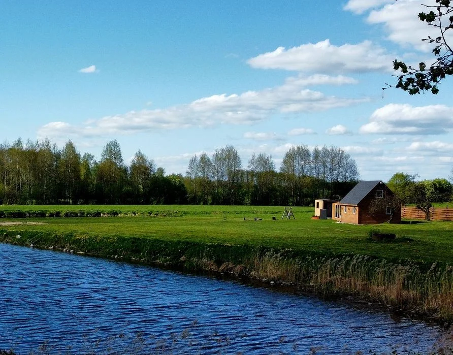 Wieczór Panieński Romantyczny Domek z ogrzewanym tarasem sauną i jacuz