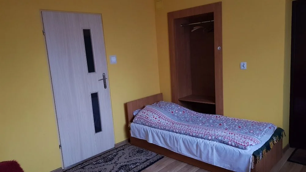 Noclegi Radomsko - pokoje z łazienkami TANIO – zdjęcie 4