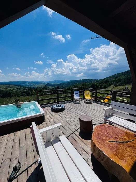 Dom na wynajem w Bieszczady z basenem i jacuzzi / na wyłączność / widok na góry – zdjęcie 4