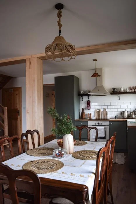 Dom na wynajem w Bieszczady z basenem i jacuzzi / na wyłączność / widok na góry – zdjęcie 11