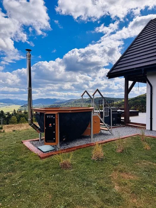 Dom na wynajem w Bieszczady z basenem i jacuzzi / na wyłączność / widok na góry – zdjęcie 3