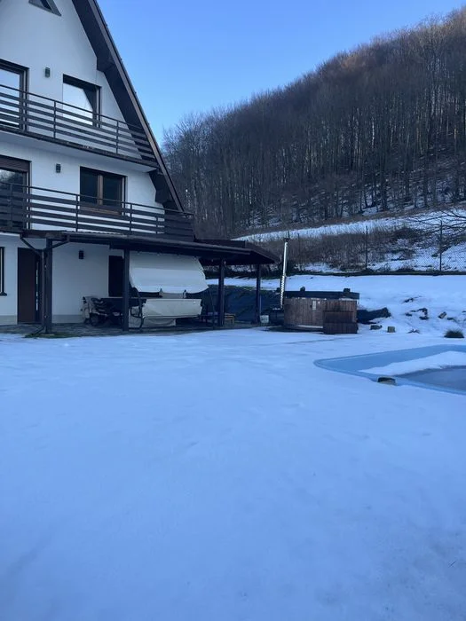 Dom w górach z balią sauną i basenem – zdjęcie 2