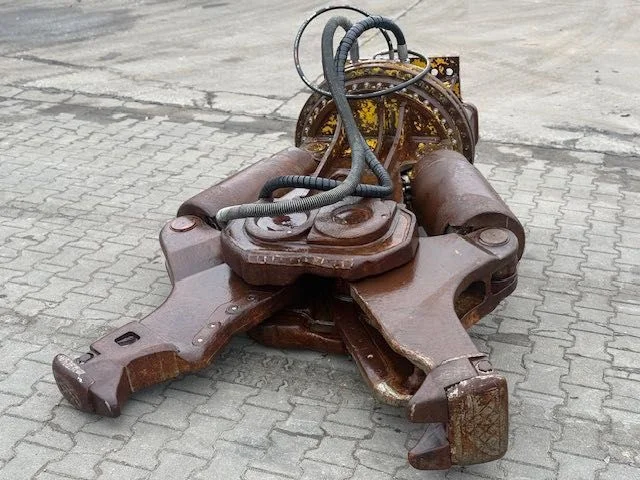 KRUPP szczęki tnąco kruszące do koparki wyburzeniowej waga 2000 kg używane obrotowe – zdjęcie 2