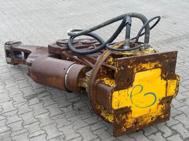 KRUPP szczęki tnąco kruszące do koparki wyburzeniowej waga 2000 kg używane obrotowe – zdjęcie 5