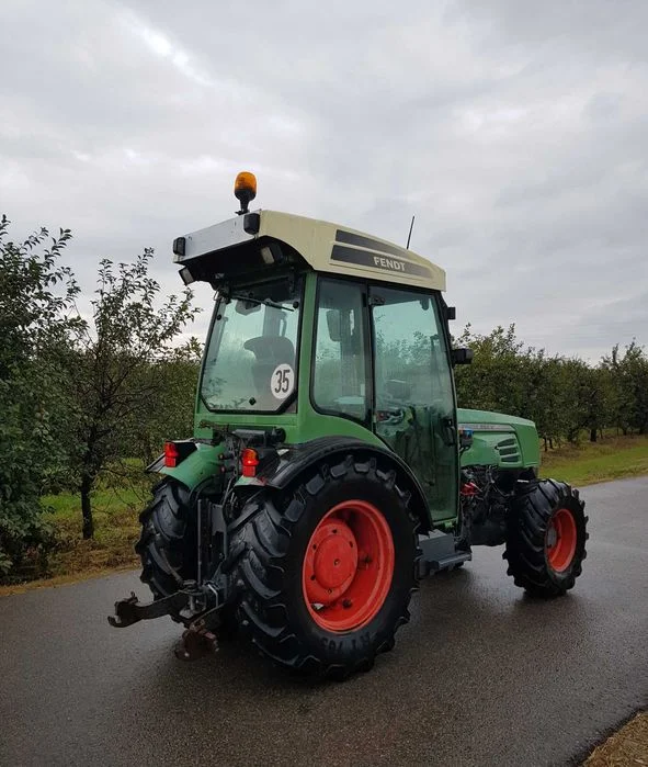 Fendt 208v Ciągnik Sadowniczy – zdjęcie 7