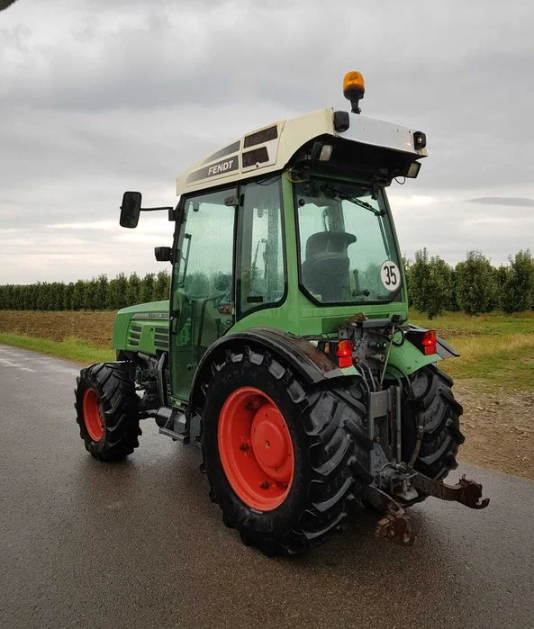 Fendt 208v Ciągnik Sadowniczy – zdjęcie 3