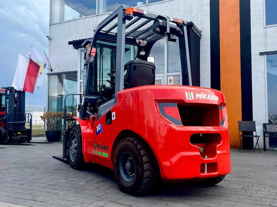 Wózek Widłowy 3T MIKANN, Maszt 4.5m,Triplex, Diesel , Półkabina – zdjęcie 5