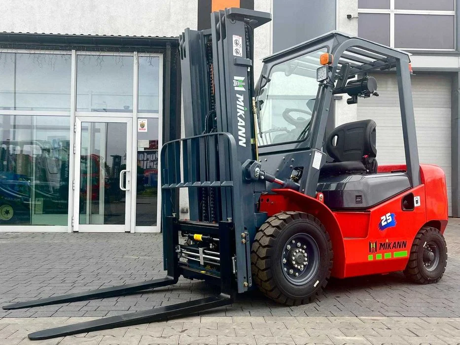 Wózek Widłowy 2,5T MIKANN, Maszt 4.5m,Triplex, Diesel Półkabina