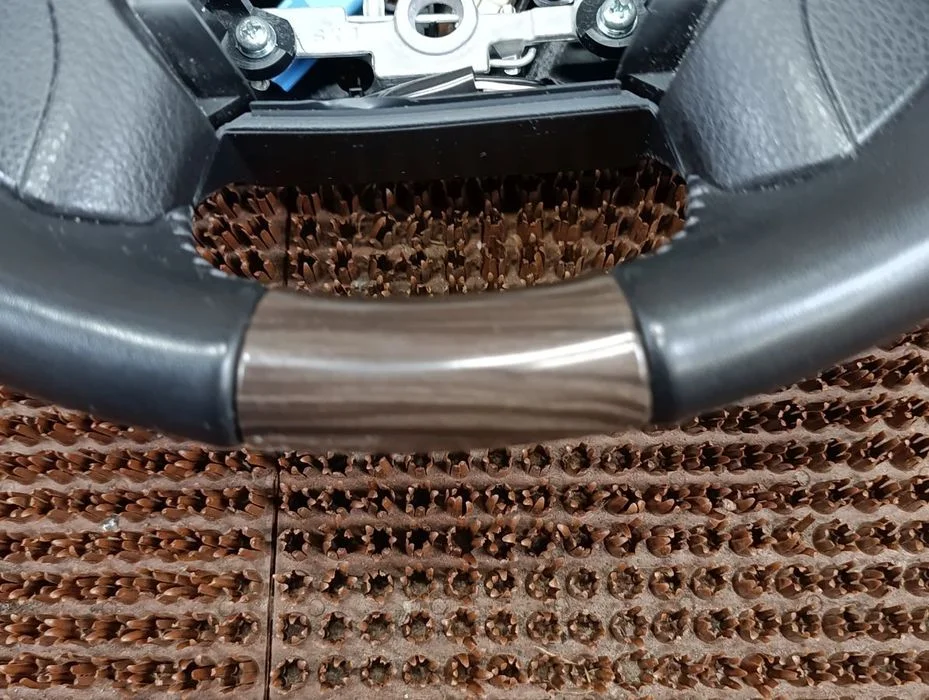 TOYOTA LAND CRUISER 150 2.8D 204KM 18-24r Kierownica Skórzana – zdjęcie 2