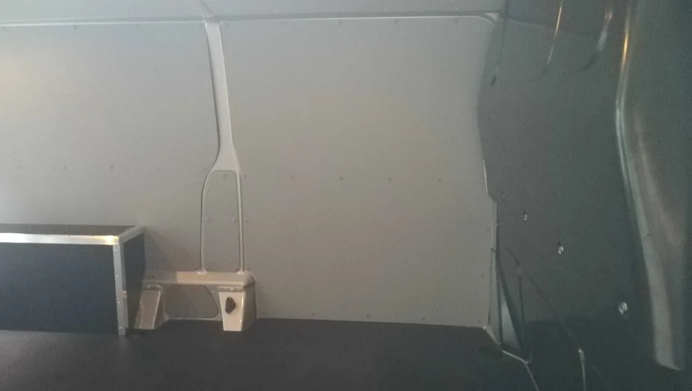 Zabudowa busa podłoga do Volkswagen T6 L1H1 – zdjęcie 5