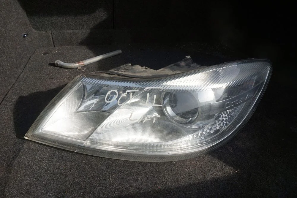 Lampa Przednia Lewa Octavia Ii 1Z3 Lift 1Z1941015F Skoda 2008-2013