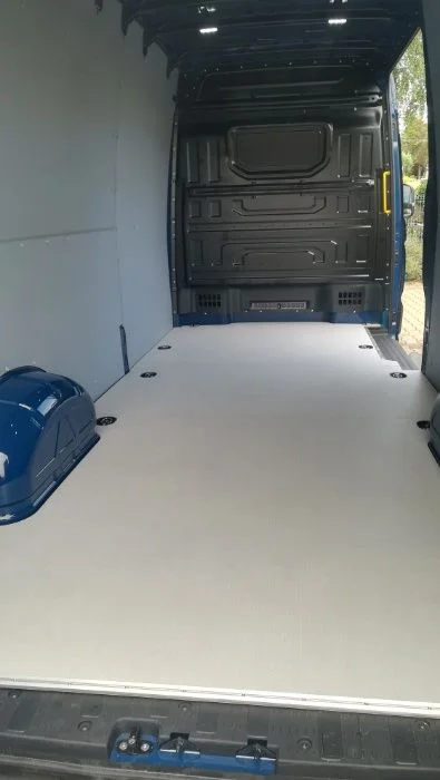 Zabudowa busa podłoga Renault Kangoo L1 – zdjęcie 3