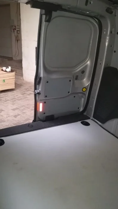 Zabudowa busa podłoga Renault Kangoo L1 – zdjęcie 4