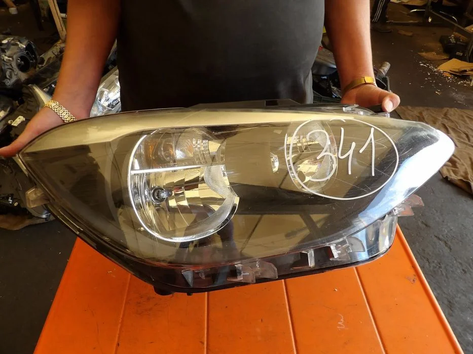 Bmw - F20 - H7 - Prawa Lampa Przednia - Uk