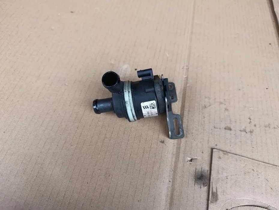 Fiat Talento Dodatkowa Pompa Wody 12402101200 – zdjęcie 2