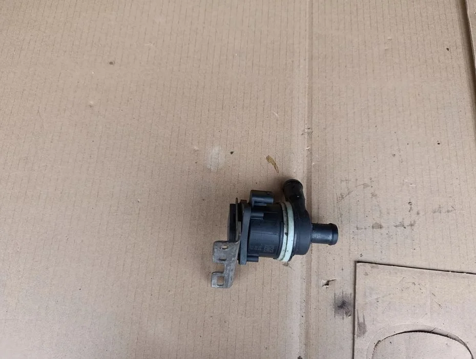 Fiat Talento Dodatkowa Pompa Wody 12402101200