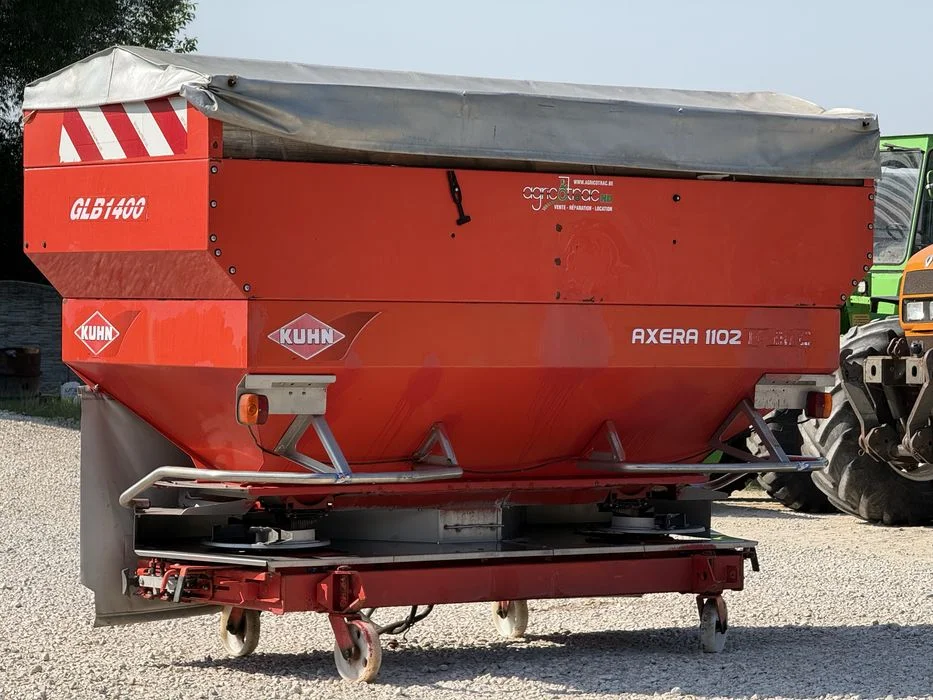 Rozsiewacz nawozu KUHN RAUCH AXERA 1102 H/EMC GLB 1400