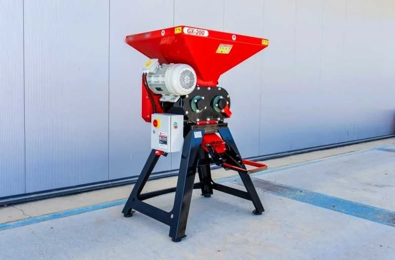 PRODUKT POLSKI Gniotownik do zboża 7,5kW 3kW 1,5kW REMET Zgniatacz ziarna Młyn walcowy nie śrutownik