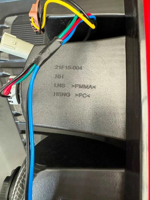 Prawa tylna lampa Ford F150 2021 – zdjęcie 7