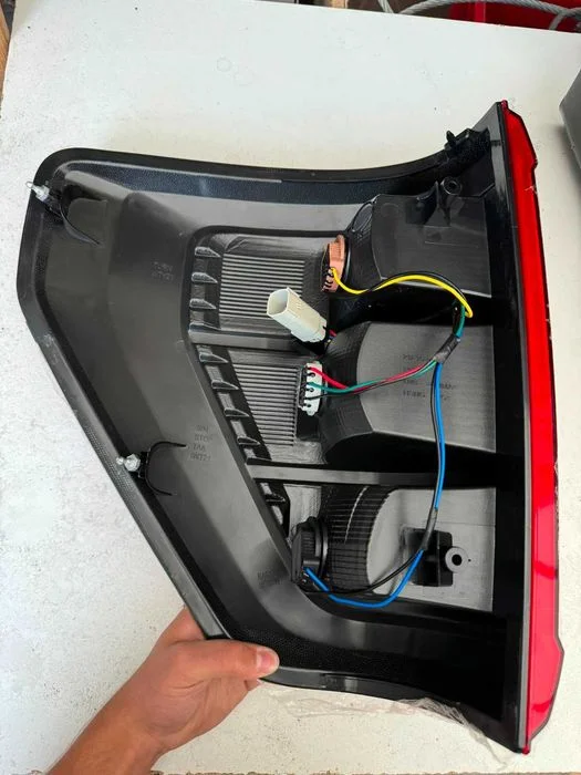 Prawa tylna lampa Ford F150 2021 – zdjęcie 4