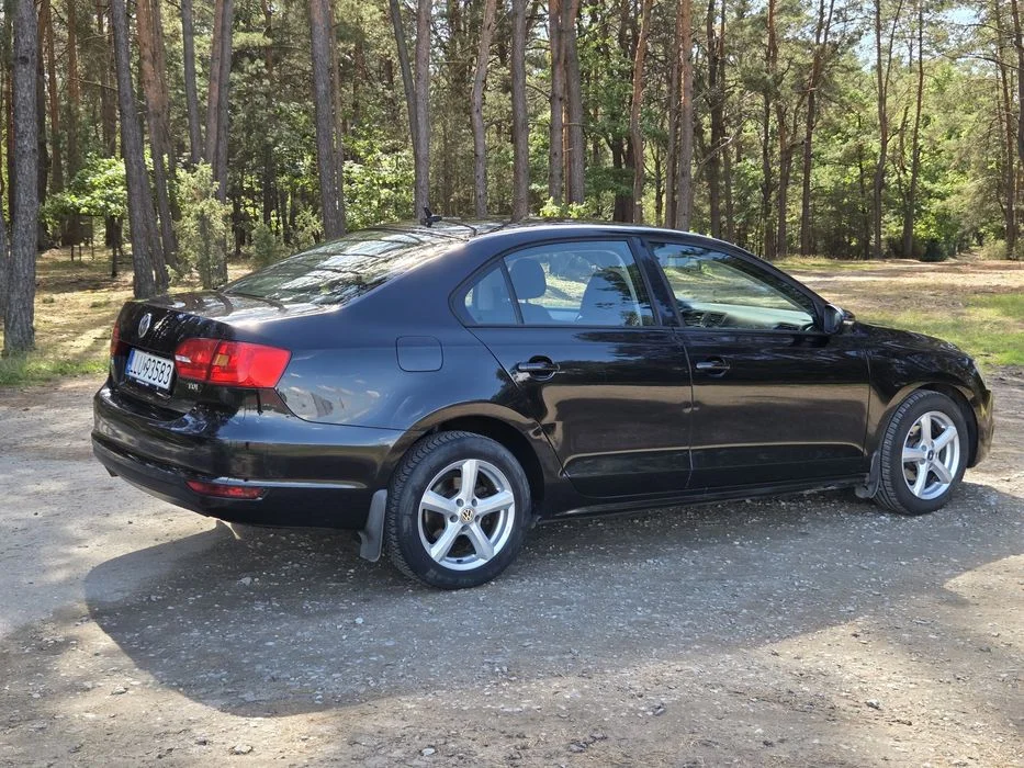 Volkswagen Jetta 2012 r – zdjęcie 5