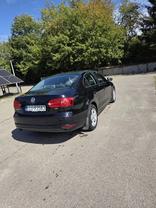 Volkswagen Jetta 2012 r – zdjęcie 8