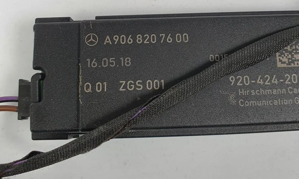 Wzmacniacz Anteny Mercedes Sprinter W906 A9068207600 – zdjęcie 2
