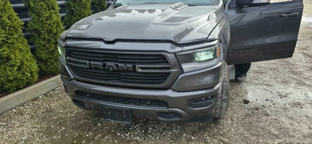 Komplet maska, błotniki, lampy ,grill, zderzak, listwy pod lampy Dodge Ram 1500 2019
