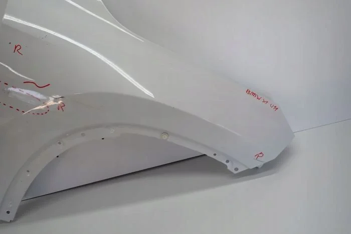 BMW X1 U11 22- błotnik prawy przedni przód – zdjęcie 2
