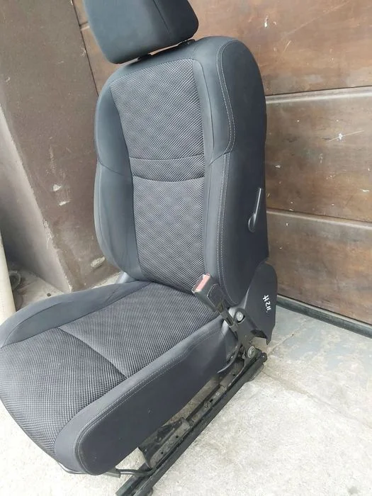 Nissan Qashqai II J11 fotel prawy przód oparcie siedzisko air bag – zdjęcie 2
