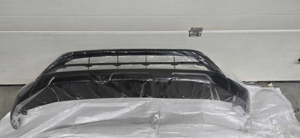 Dolny grill [atrapa chlodnicy, kratka] Mitsubishi Outlander IV 2022-2025 – zdjęcie 9