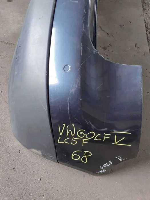 Zderzak tylny Volkswagen Golf V Nr.68 – zdjęcie 3