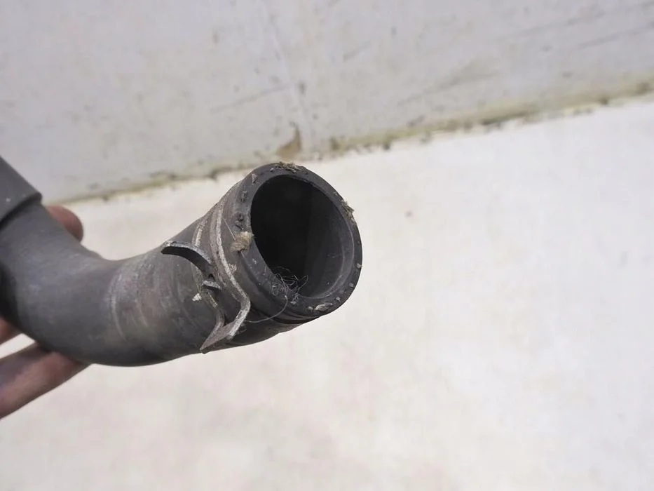 Wąż Rura Wody Nissan Micra K13 1.2 215011Hc18 – zdjęcie 3