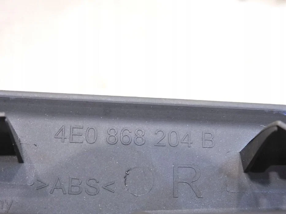 Osłona Słupka A Prawa Audi A8 D3 4E0868204B – zdjęcie 4