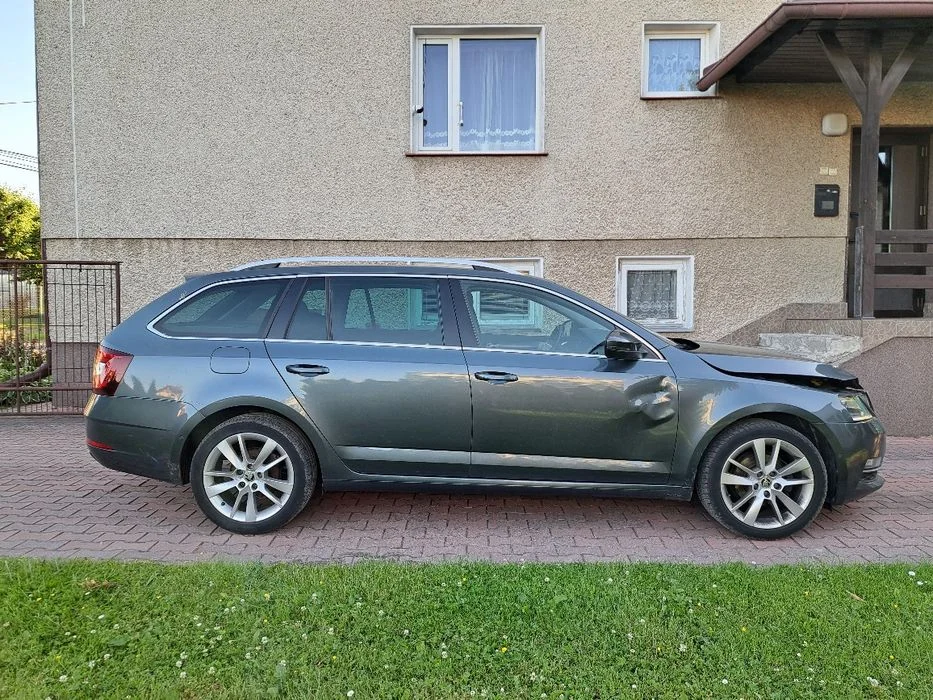 Skoda Octavia III Lift 1.6 TDI 115KM_I rej.2018 STYLE – zdjęcie 3