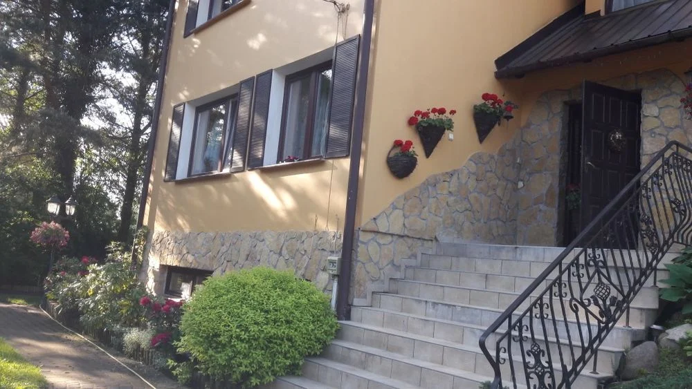 Tanie noclegi,pokoje z łazienkami.Piaseczno,Konstancin-Jeziorna