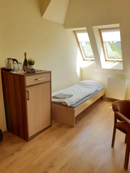 Pokój 2 osobowy nad morzem, tanie noclegi centrum Świnoujścia Rentumi Hostel