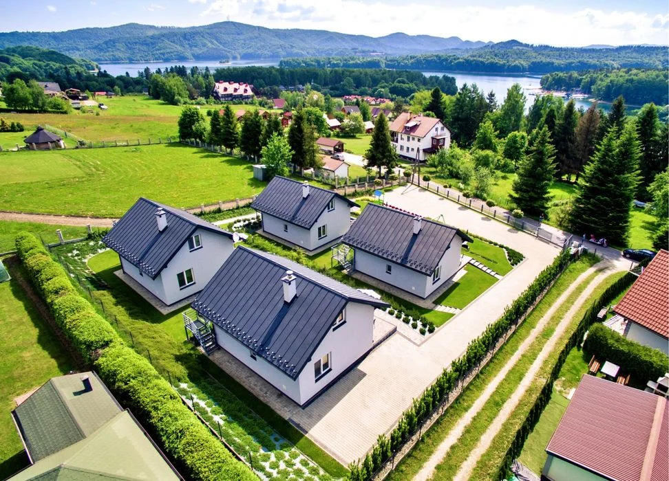 VELA Polańczyk całoroczne domki Bieszczady Solina noclegi plac zabaw – zdjęcie 2