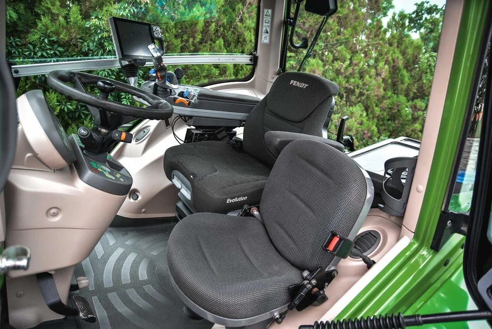 FENDT 828 vario profi plus – zdjęcie 8