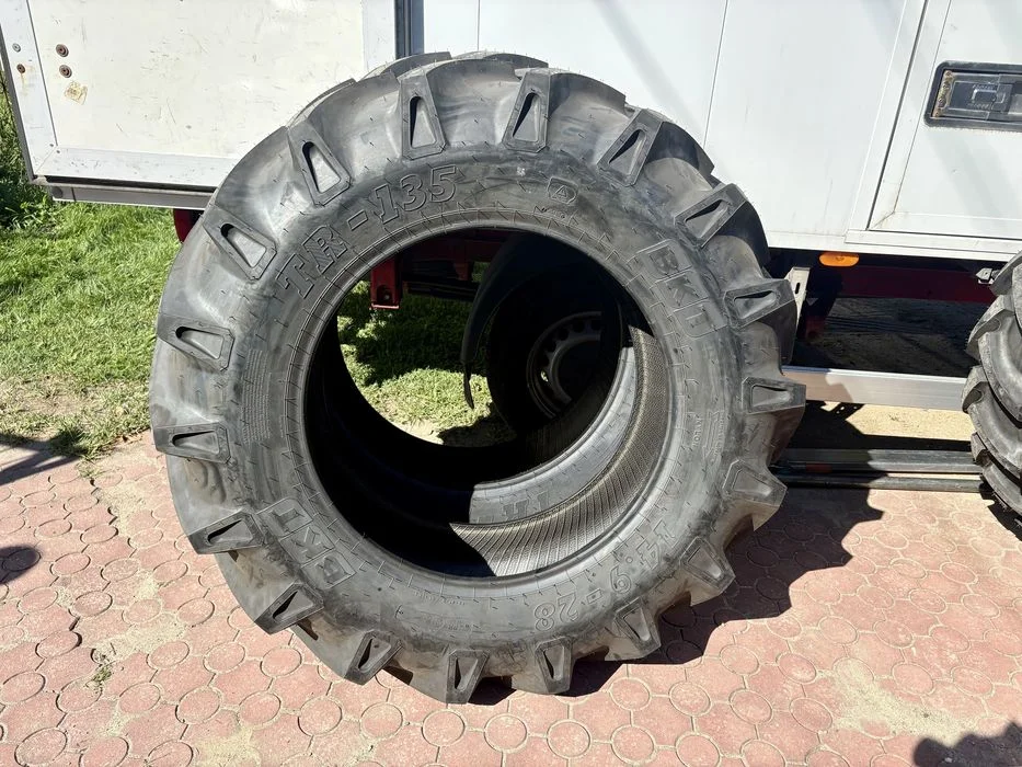 Opona Rolnicza 14.9-28 BKT 8PR nowa c-360