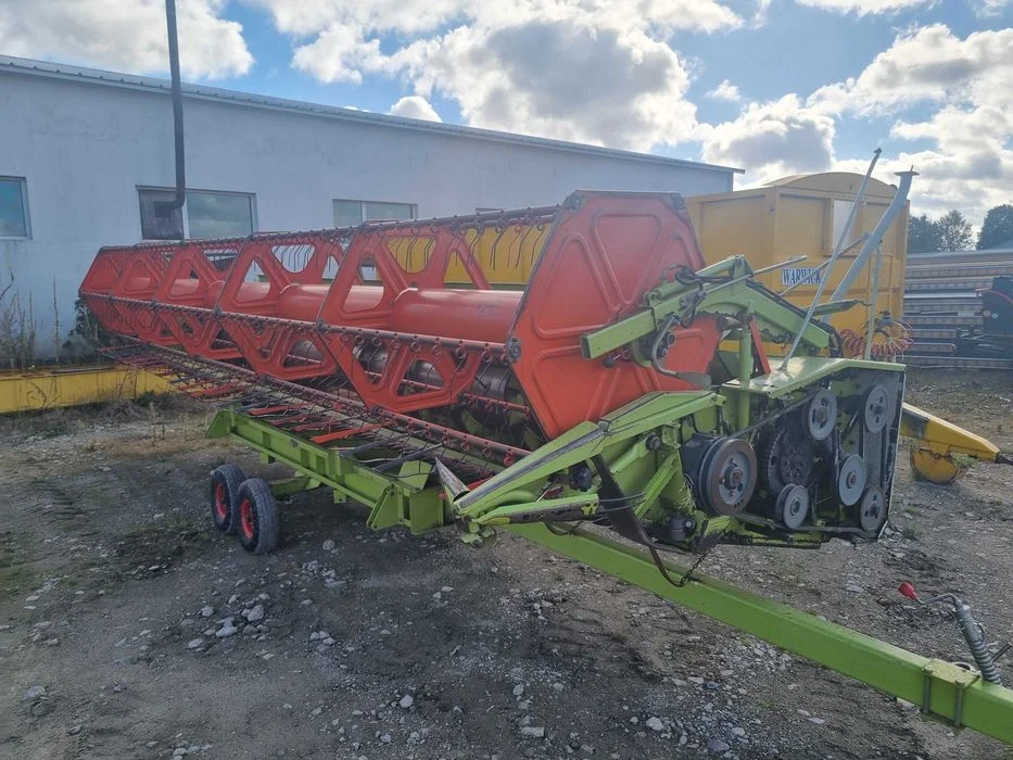 Heder do zboża rzepaku Claas V750 Vario, 2003 r., z wózkiem, do Lexiona
