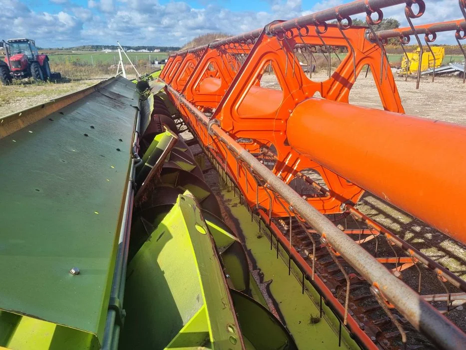 Heder do zboża rzepaku Claas V750 Vario, 2003 r., z wózkiem, do Lexiona – zdjęcie 8