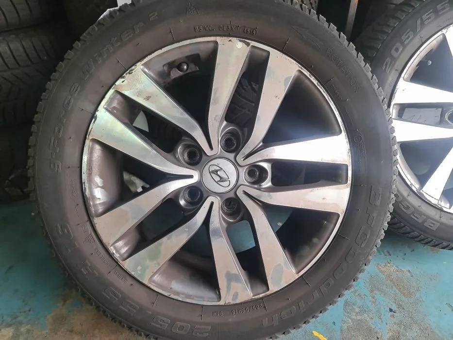 Felgi aluminiowe 16 Hyundai i30 III z oponami zimowymi – zdjęcie 3