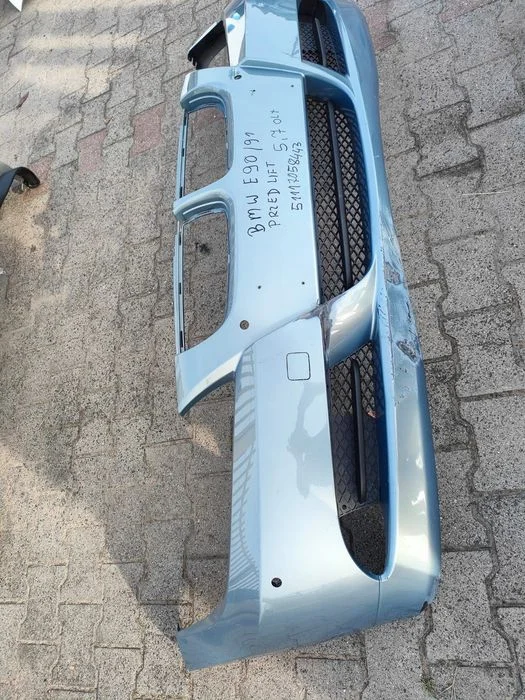 Zderzak BMW E90/91 przed lift – zdjęcie 3