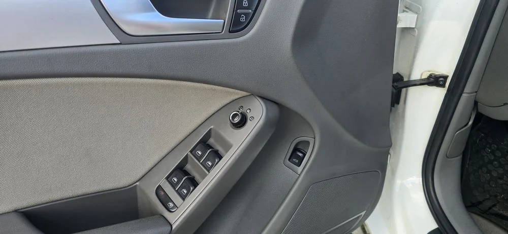 Audi a4 b8 2.0Tdi Quattro Sedan – zdjęcie 6